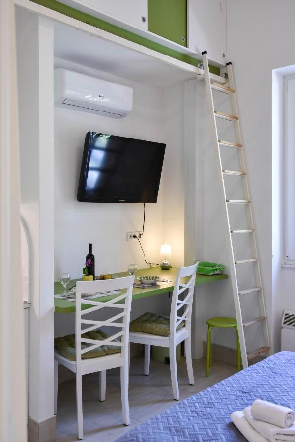 Microapartment Suni Σπλιτ Εξωτερικό φωτογραφία